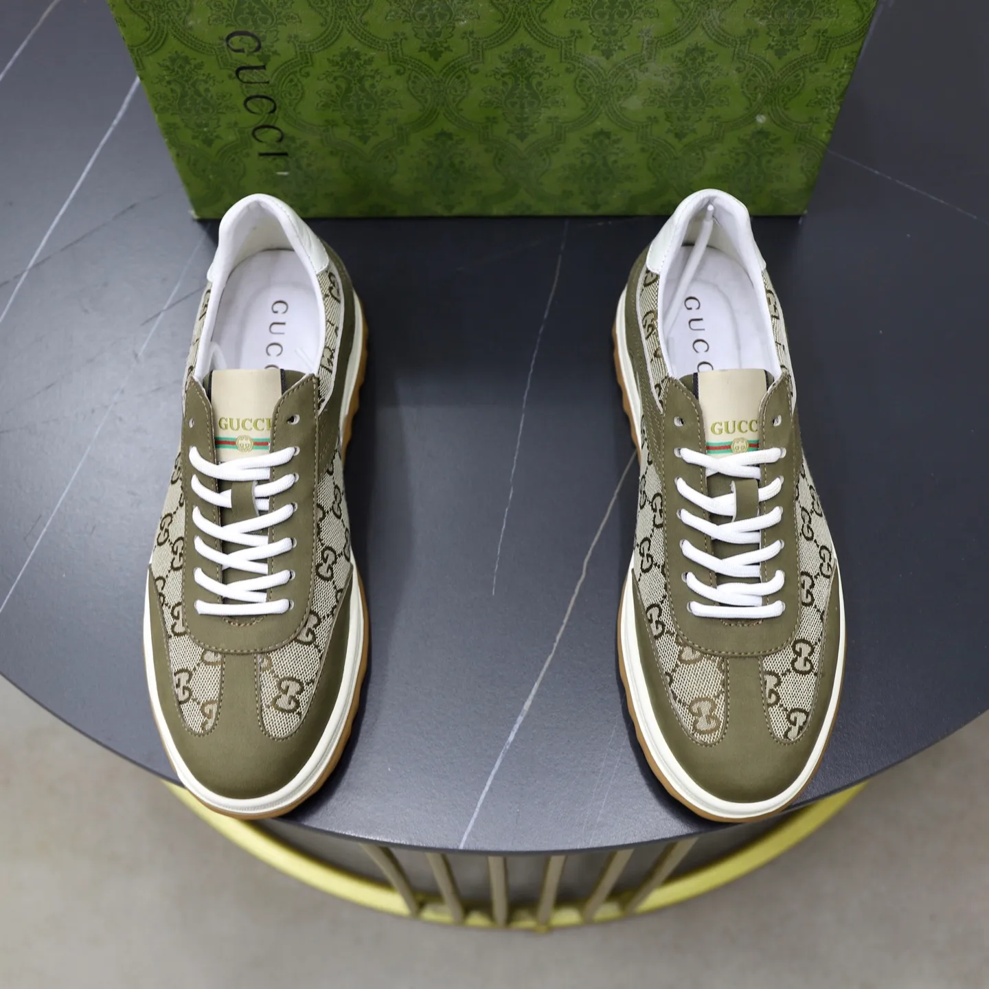 Men's shoes: 440💰🙅‍♂️🙅‍♂️🙅‍♂️ Brand: GUCCI Standard code: 38–44 (45 can be customized) Grade: Same as the official website Material: Original cowhide fabric Comfortable pigskin lining Lightweight wear-resistant outsole Style category: Men's fashionable casual shoes and boots Running sneakers Distinguished luxury brand elements Top luxury Color: actual picture color